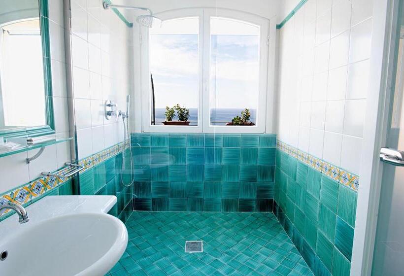 Номер Deluxe с Балконом, Villa Pandora