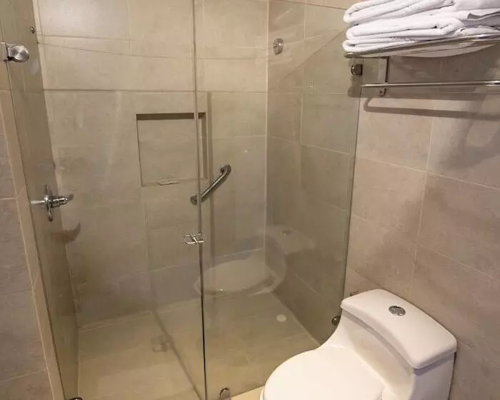 سوییت لوکس, Zuana Beach Resort