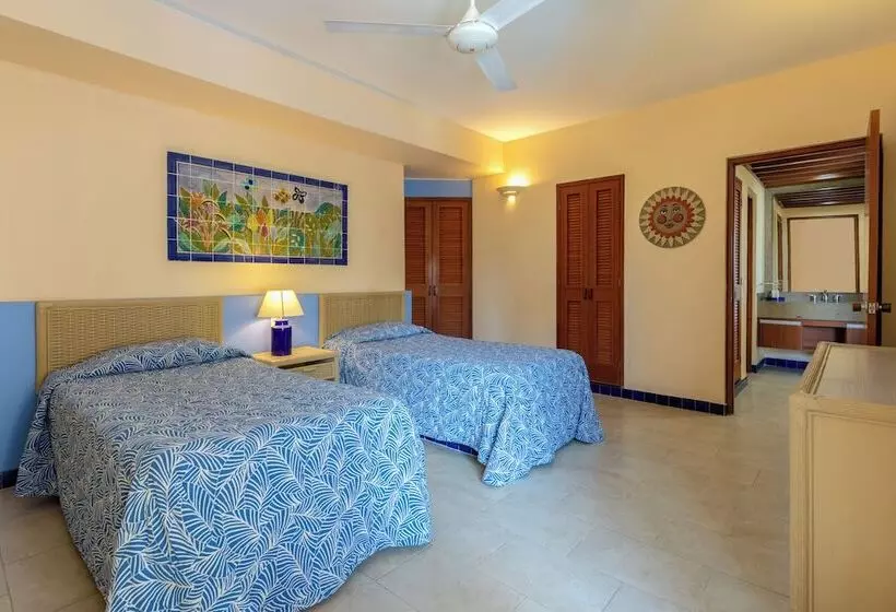 سوییت خانوادگی, Zuana Beach Resort