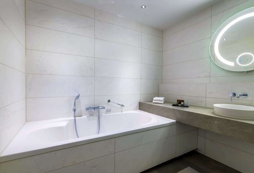 חדר דלוקס, Van Der Valk Hotel Den Haag