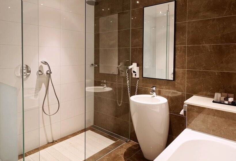 חדר דלוקס, Van Der Valk Hotel Den Haag