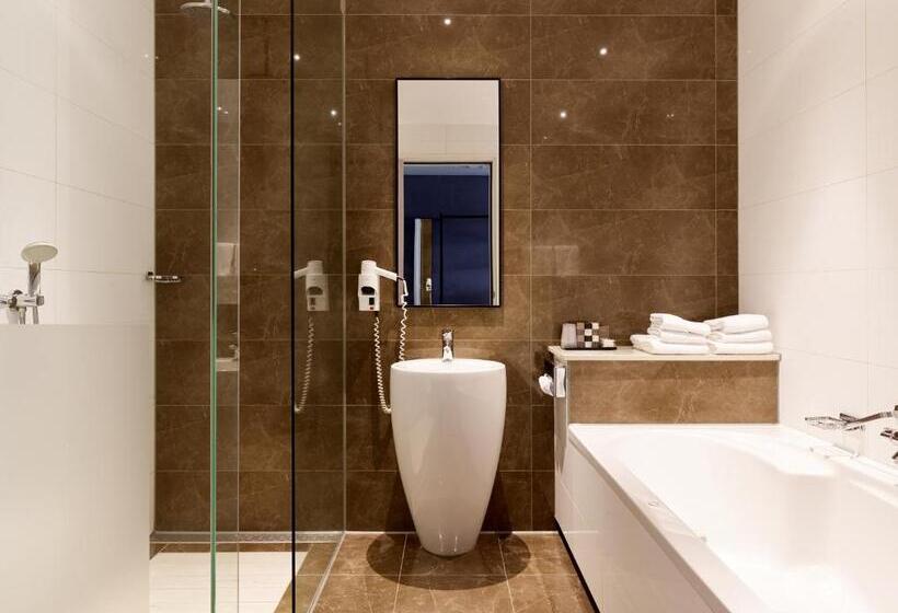 חדר סטנדרט עם מיטת קינג, Van Der Valk Hotel Den Haag