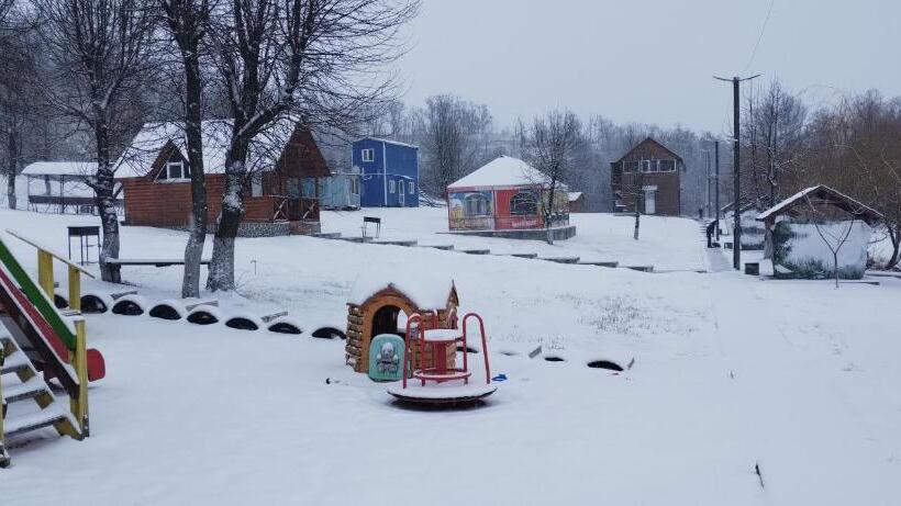 חדר משפחתי, шафран