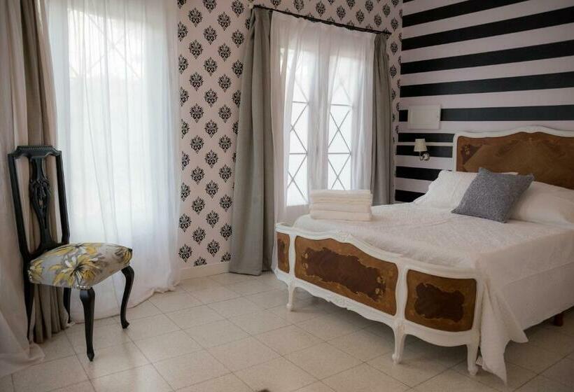 غرفة ديلوكس, Versión Moreno