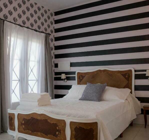 غرفة ديلوكس, Versión Moreno