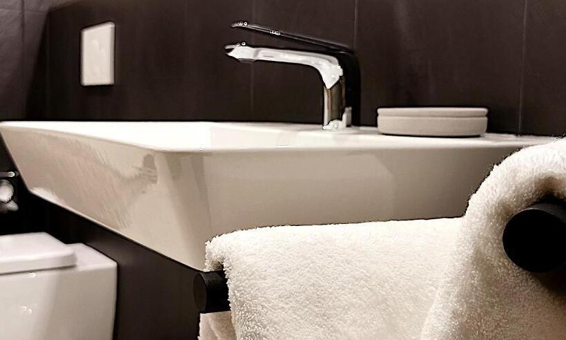 스탠다드 룸, Zum G Leut