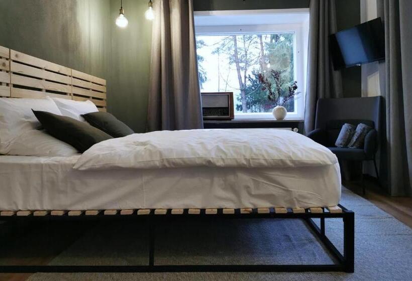 스탠다드 룸, Zum G Leut