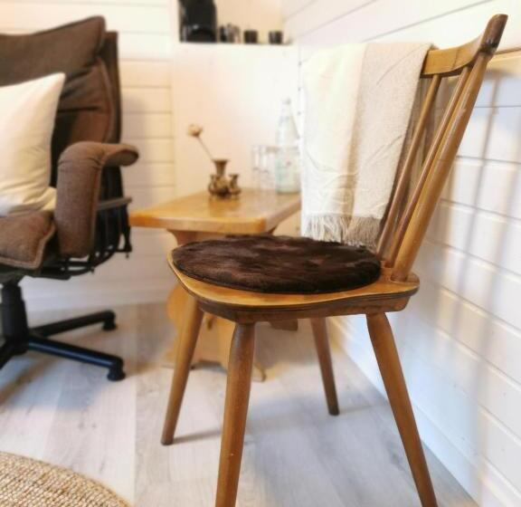 침실 1개 주택, Zum G Leut