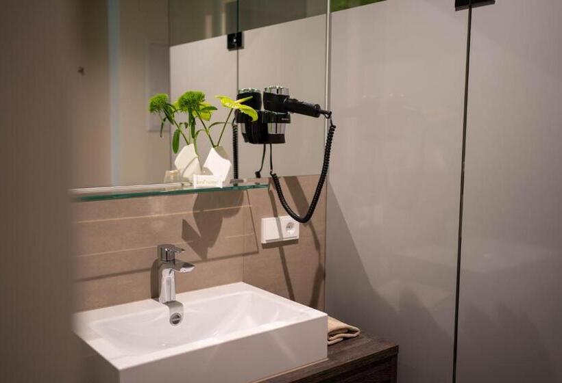 חדר סטנדרט יחיד, Eee Hotel Gunskirchen