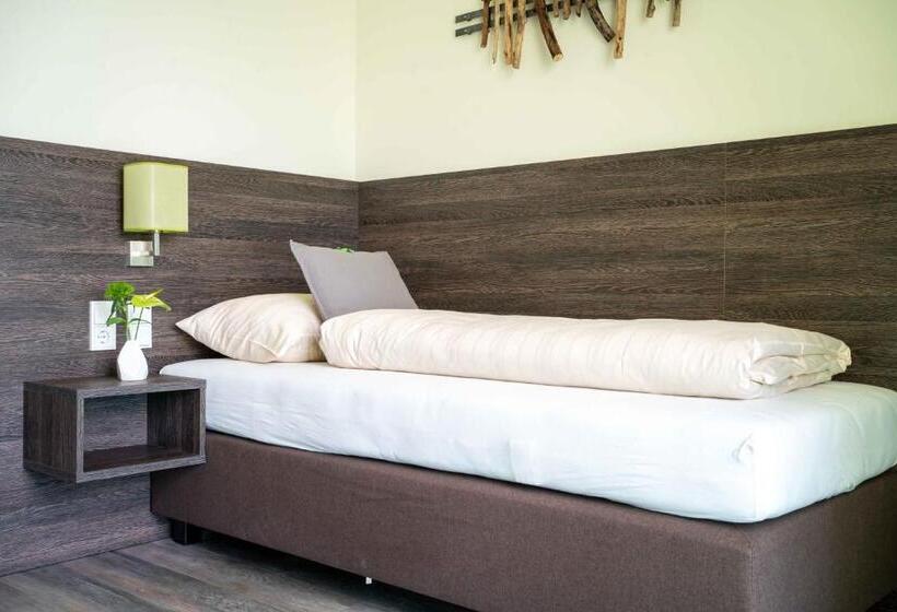 חדר סטנדרט יחיד, Eee Hotel Gunskirchen