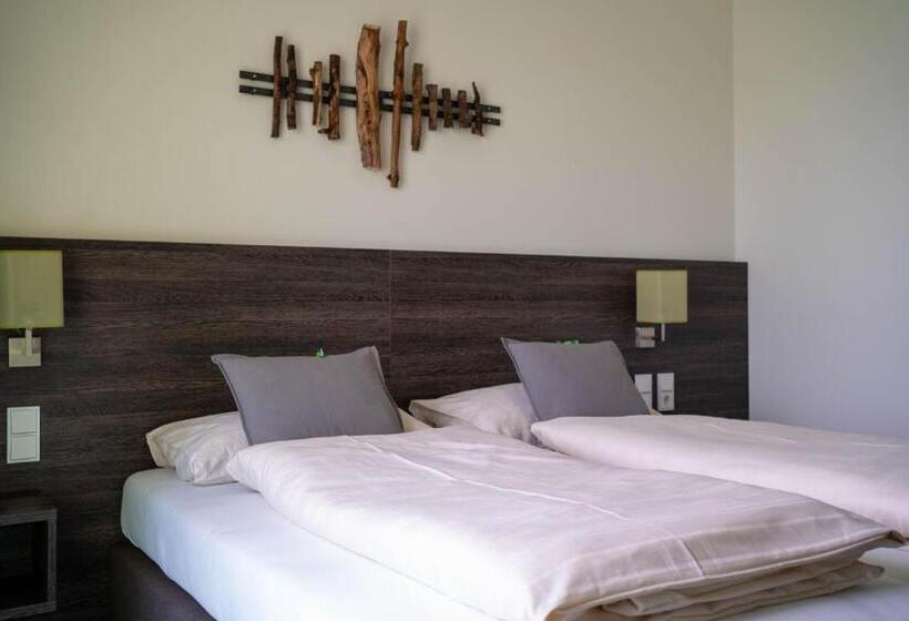 Номер Стандарт, Eee Hotel Gunskirchen