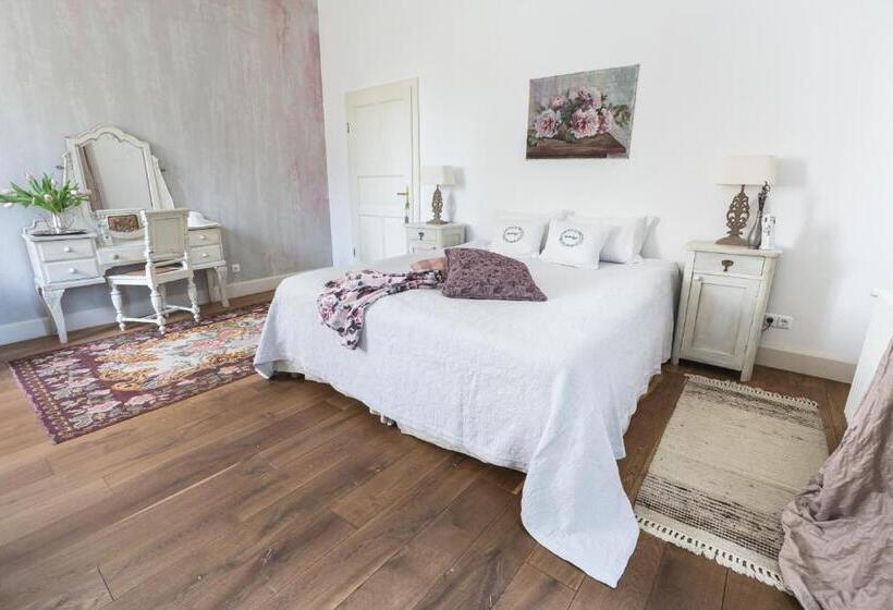 带2个卧室的套房, Babérliget Kúria Adults Only