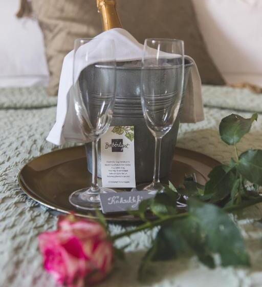 浪漫感的房间, Babérliget Kúria Adults Only