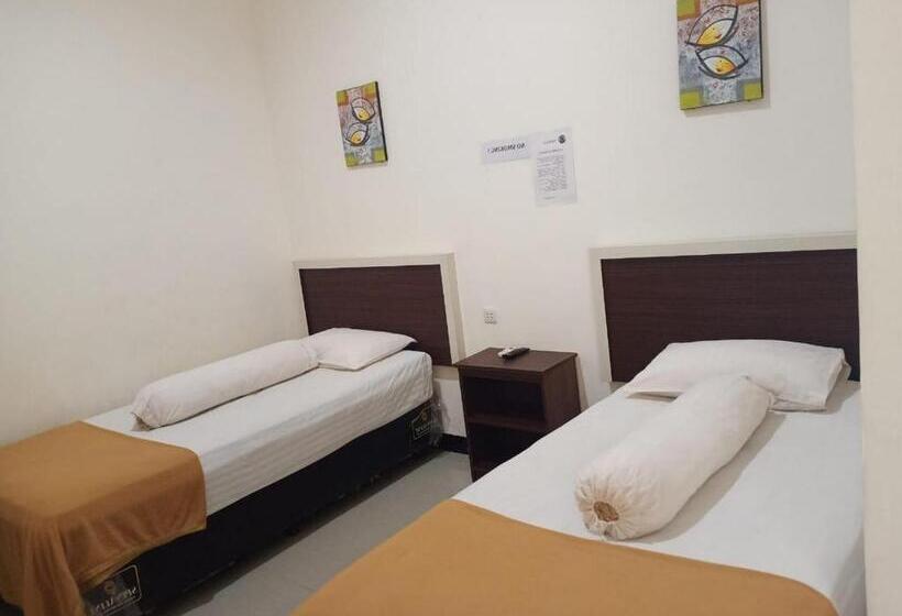 스탠다드 룸, Fidelia Homestay Palu Mitra Reddoorz