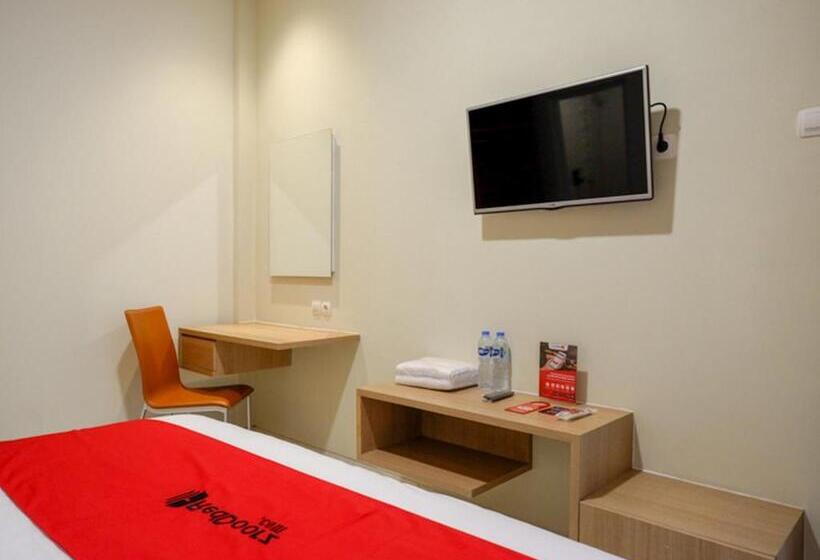 豪华房间, Reddoorz Near Exit Tol Banyumanik 2