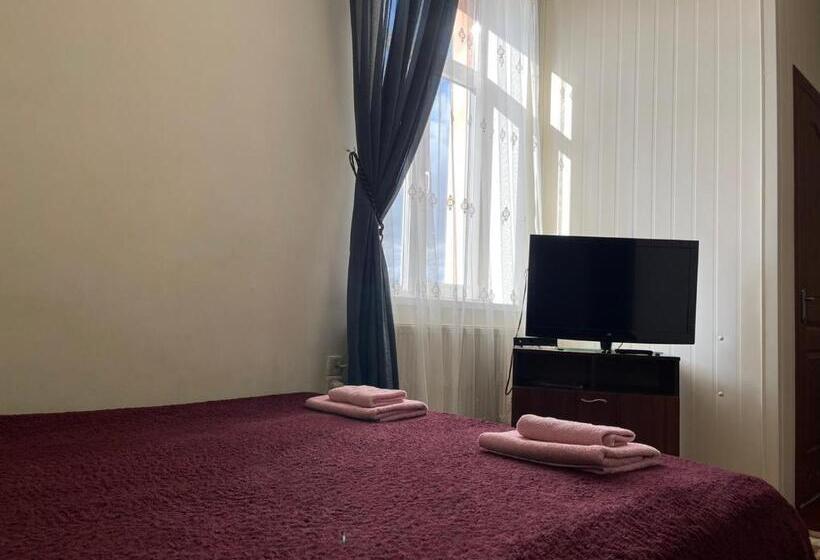 اتاق راحتی سه تخته, Motel Tranzyt Plus