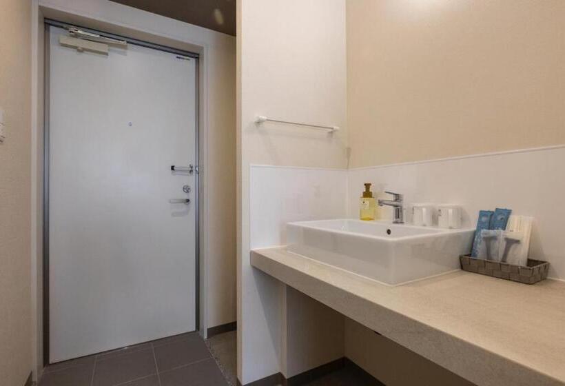 标准间, Mr.kinjo In Haibisu西町