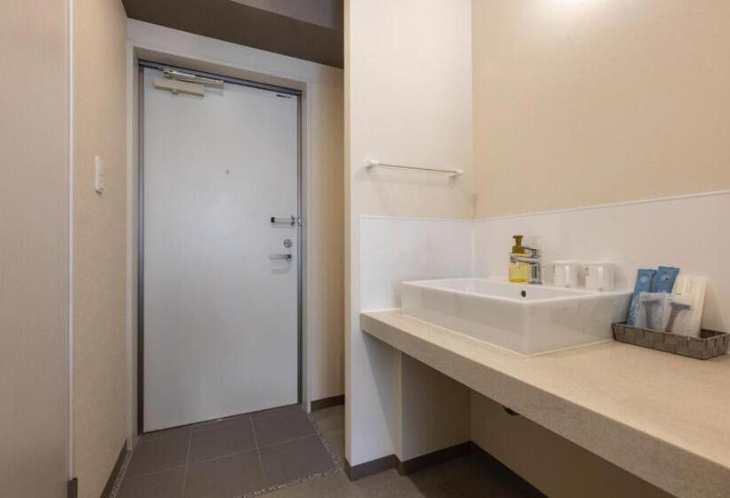 标准间, Mr.kinjo In Haibisu西町