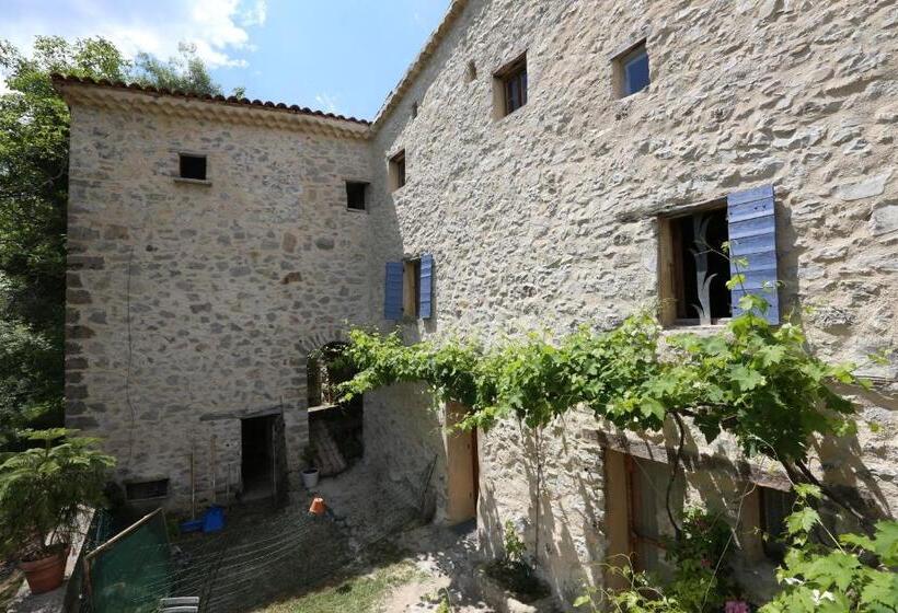 Трехместный Номер Стандарт Вид на Сад, La Ferme Rolland