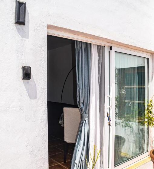 디럭스 스튜디오, Rural Ga7colores Only Adult