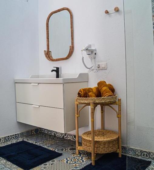 디럭스 스튜디오, Rural Ga7colores Only Adult