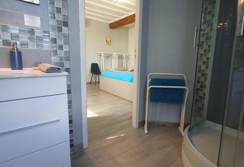 带花园景观的标准三人间, La Dame Fines