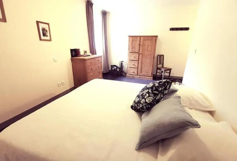スタンダード4人部屋, Auberge De Chanteuges