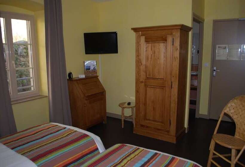 Номер Стандарт, Auberge De Chanteuges