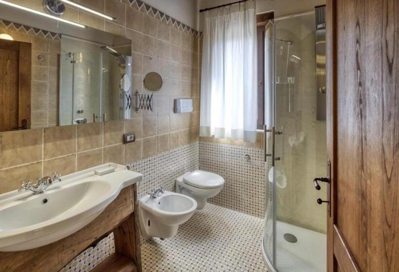 اتاق استاندارد با چشم‌انداز کوهستان, Borgo Incantato Spoleto