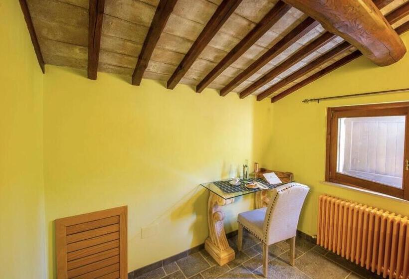 سوییت لوکس, Borgo Incantato Spoleto