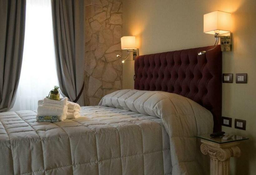 اتاق خانوادگی با چشم‌انداز باغ, Borgo Incantato Spoleto