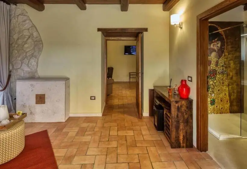 デラックストリプルルーム, Borgo Incantato Spoleto