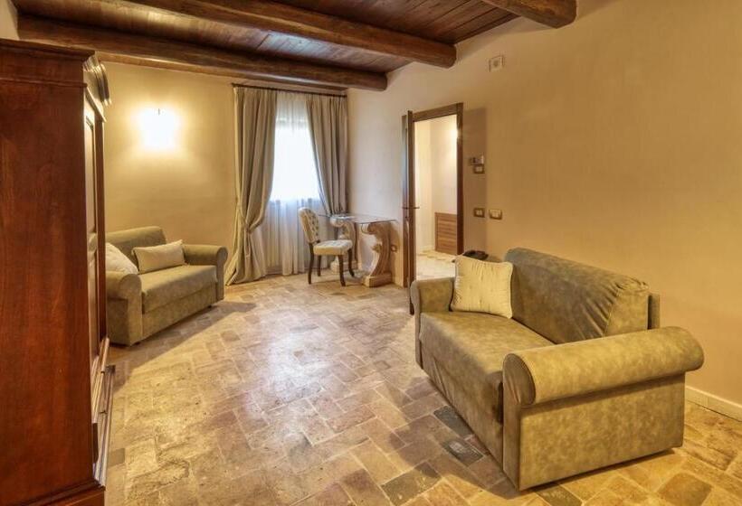 اتاق لوکس خانوادگی, Borgo Incantato Spoleto