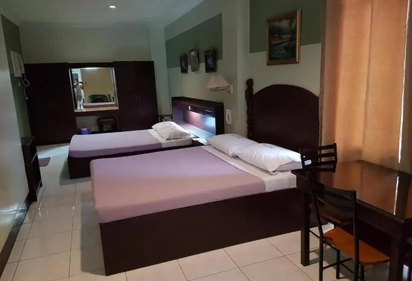 Pokój Rodzinny Deluxe, Rolet