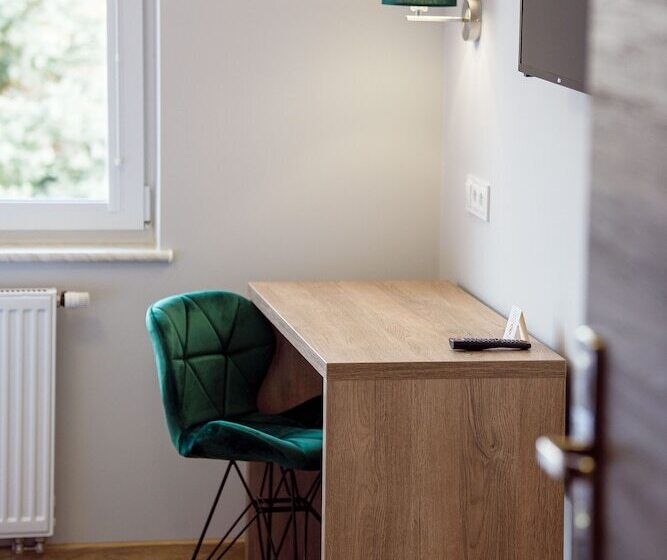 غرفة قياسية, Lawendowy Dwór