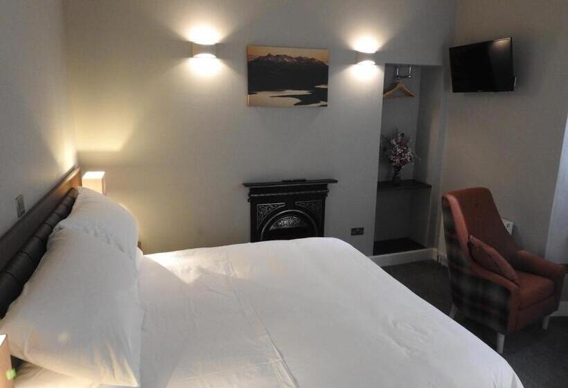 Номер Стандарт, House Of Juniper