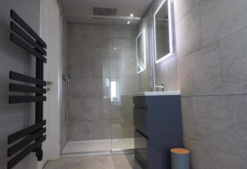 Люкс Повышенной Комфортности, House Of Juniper