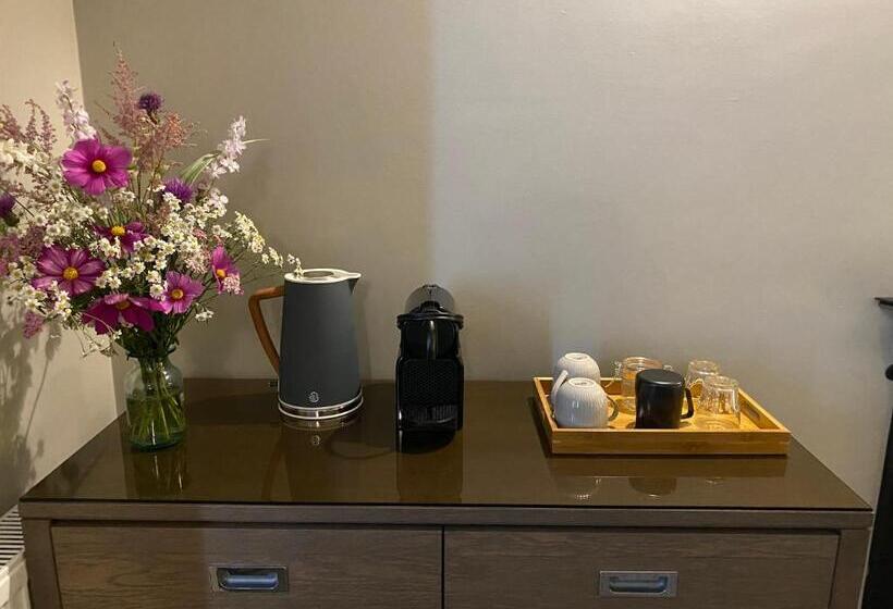 Номер Deluxe, House Of Juniper