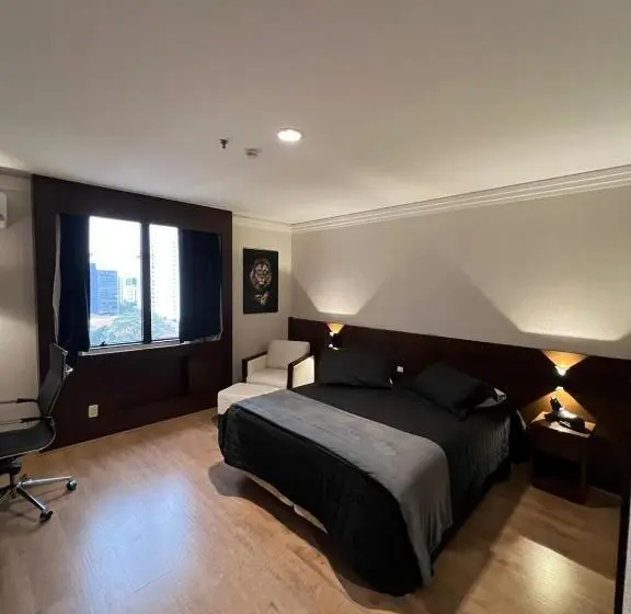 سوییت, Aeroporto Congonhas Hotel Uh 704