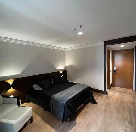 سوییت, Aeroporto Congonhas Hotel Uh 704