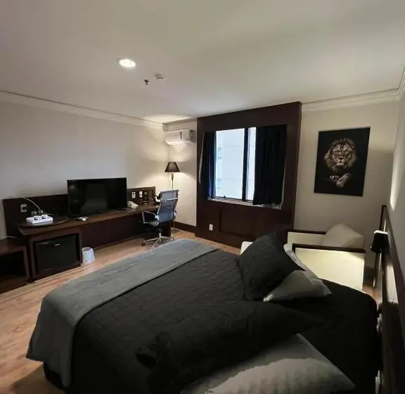 سوییت, Aeroporto Congonhas Hotel Uh 704