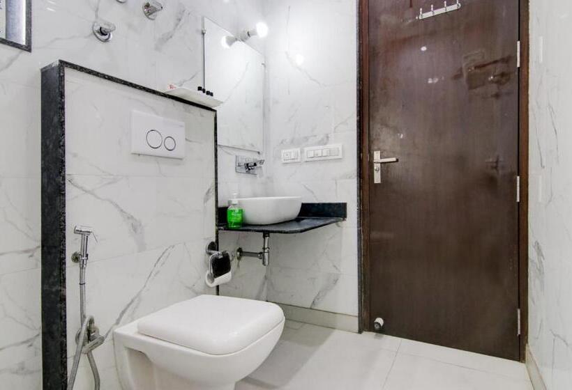 Номер Deluxe Кровать Кинг, Good Will Residency   Cyber City Gurgaon