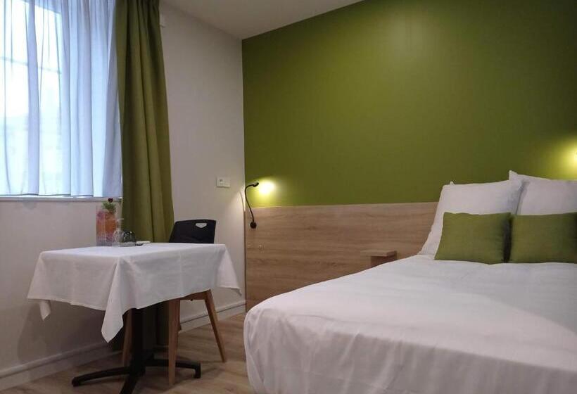 غرفة قياسية, La Bâtisse Du Velay