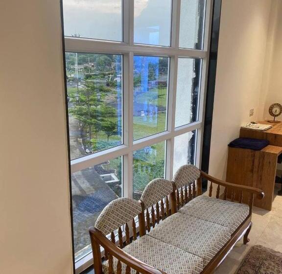 带大床的高级房间, The Heritage Conventions