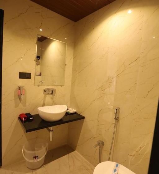 带大床的高级房间, The Heritage Conventions