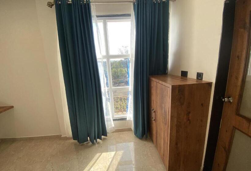 豪华房间, The Heritage Conventions