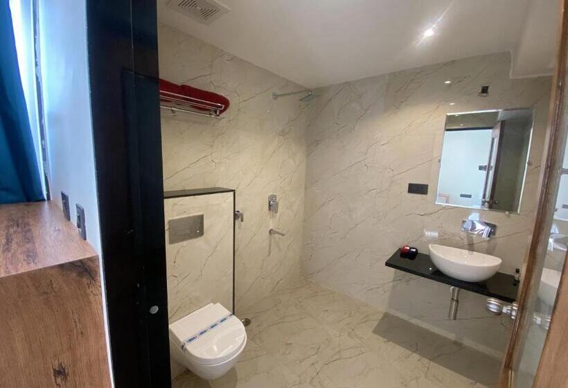 豪华房间, The Heritage Conventions