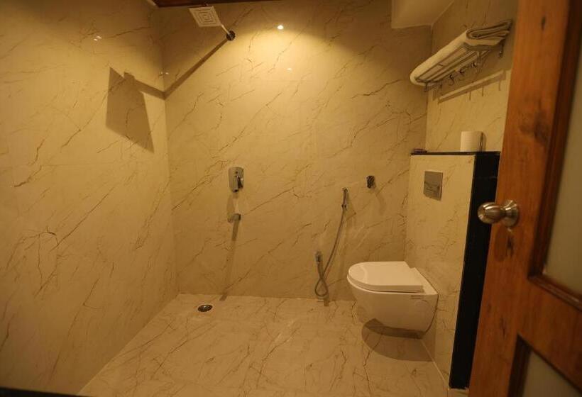 豪华房间, The Heritage Conventions