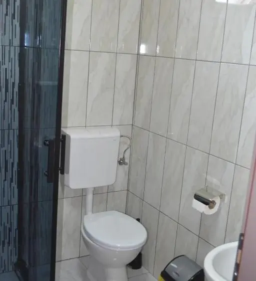 اتاق خانوادگی, Casa Mular