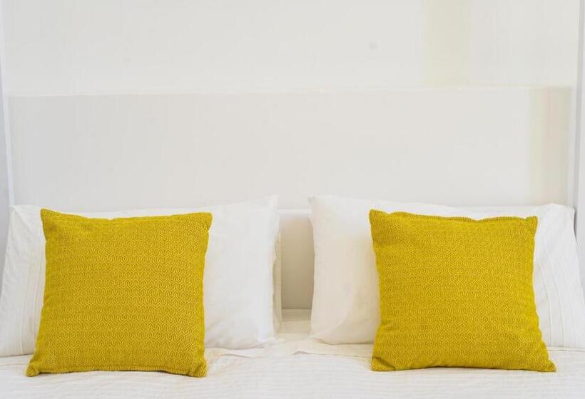 جناح جونيور, Masseria Torrechiara Eco Dimora Di Charme